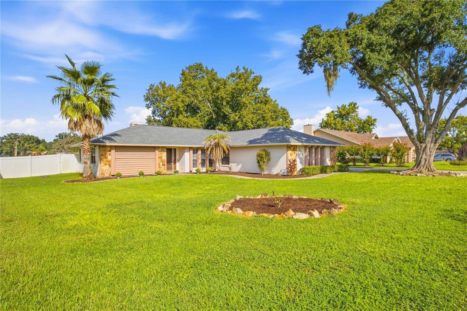 7926 W RIDGE POINTE DR, Lakeland, FL 33810