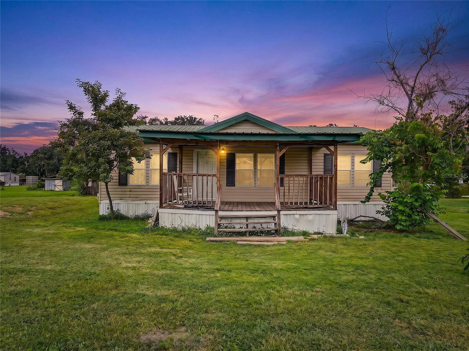 11121 LITHIA PINECREST RD, Lithia, FL 33547