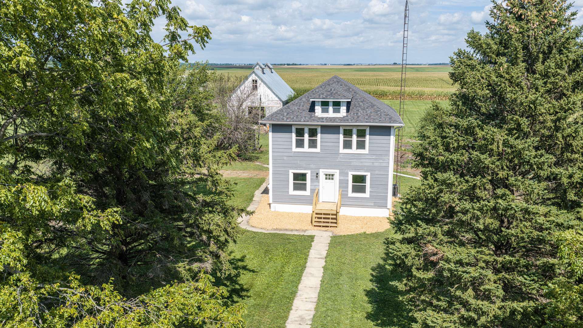 30831 2400 North AVE, Lamoille, IL 61330