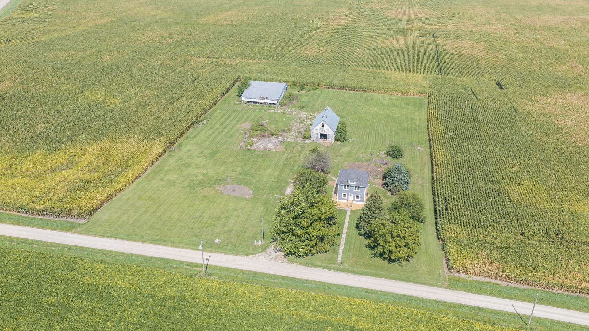 30831 2400 North AVE, Lamoille, IL 61330