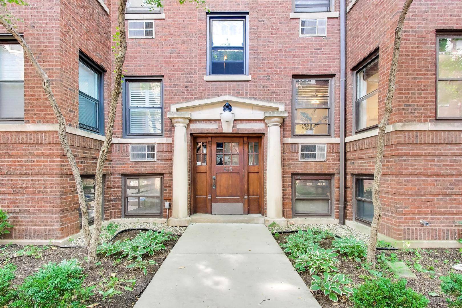 815 Lake ST #1S, Oak Park, IL 60301