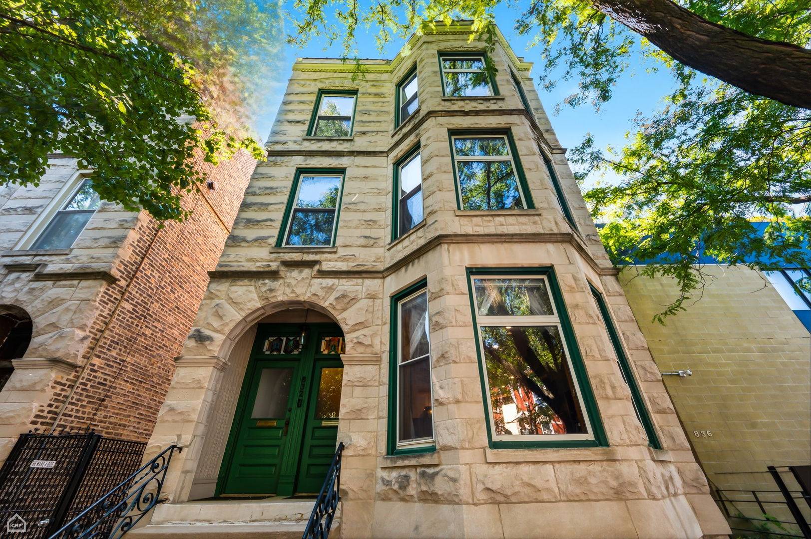832 N Paulina ST #1, Chicago, IL 60622