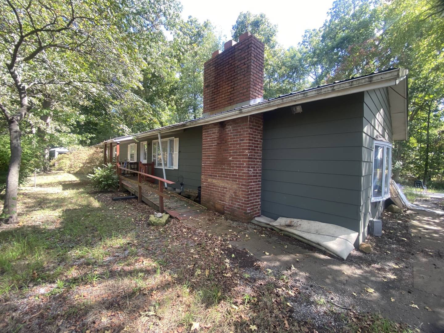 594 County Road 150 N, Thompsonville, IL 62890