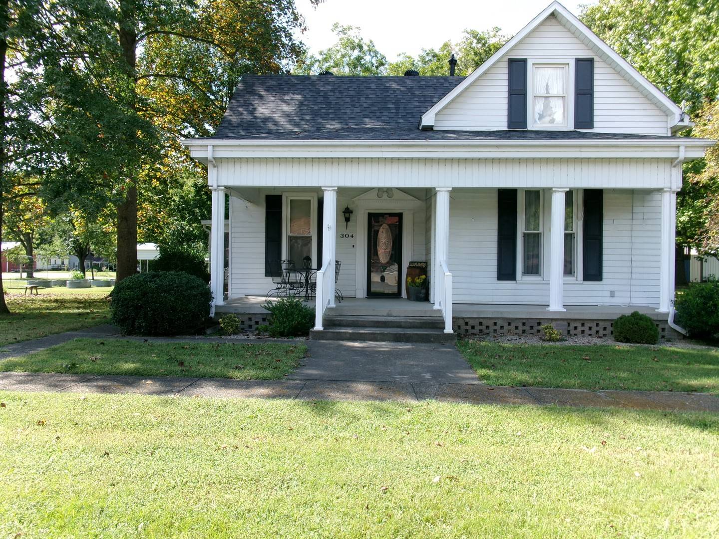 304 South Powell ST, Norris City, IL 62869