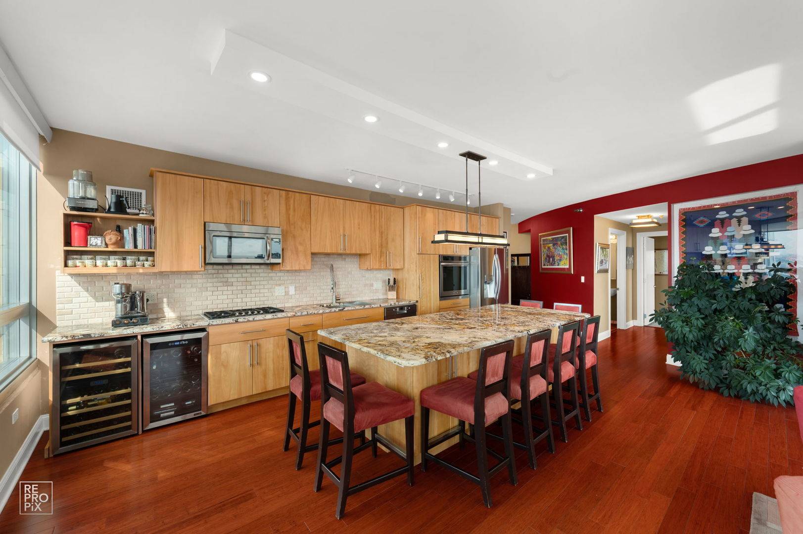 701 S Wells ST #2803, Chicago, IL 60607