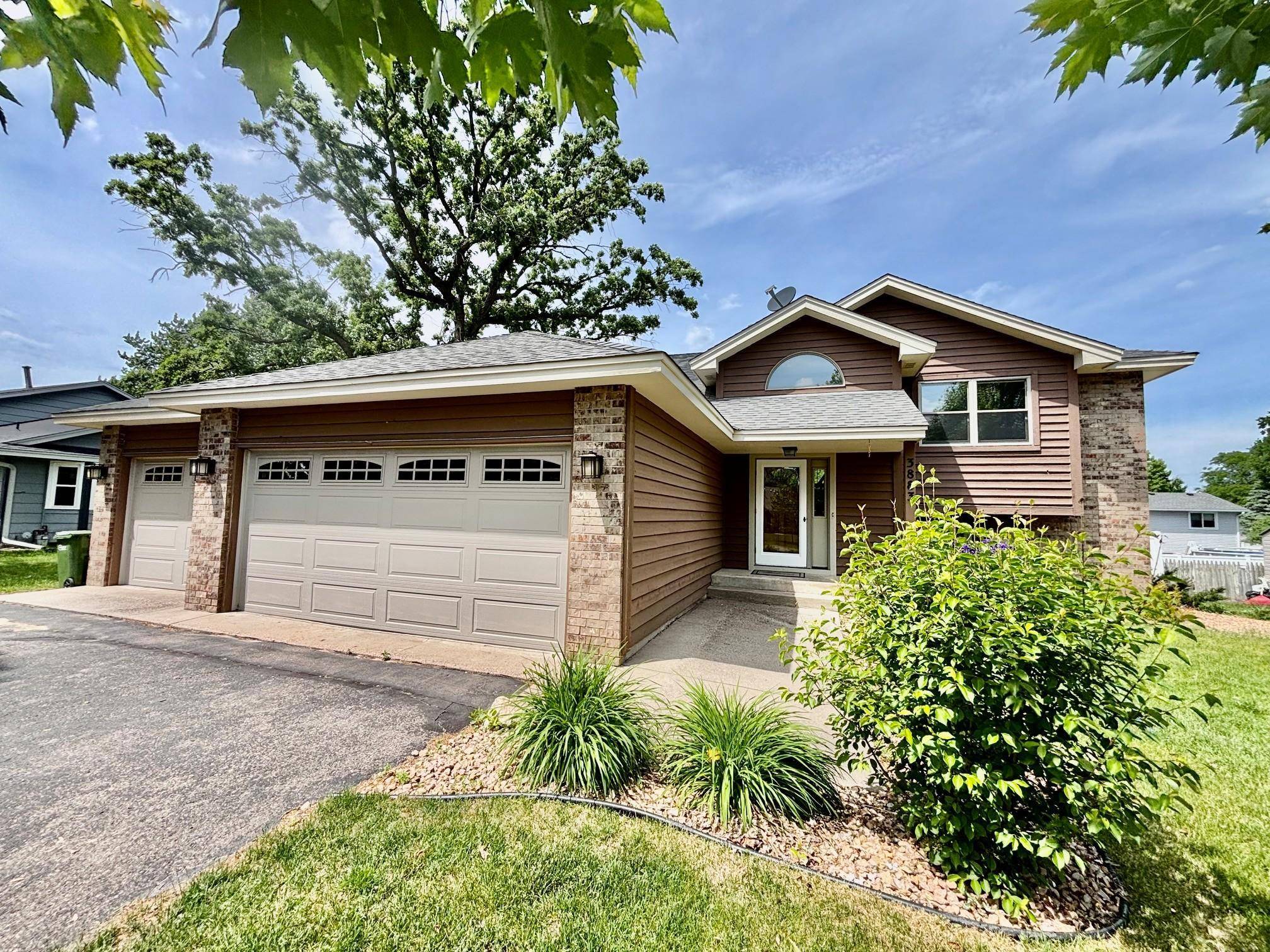 3883 97th LN NE, Blaine, MN 55014