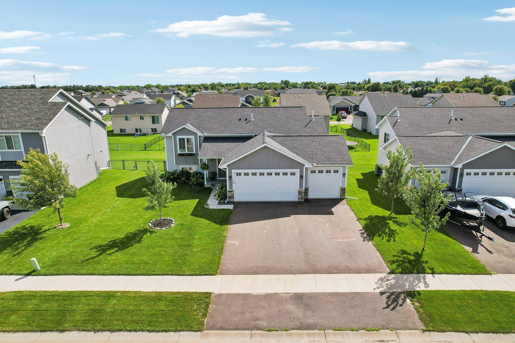 415 Eagle ST NW, Isanti, MN 55040