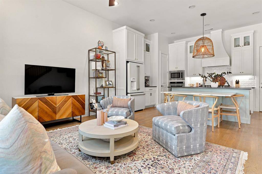 1137 Manderly Court, Dallas, TX 75204