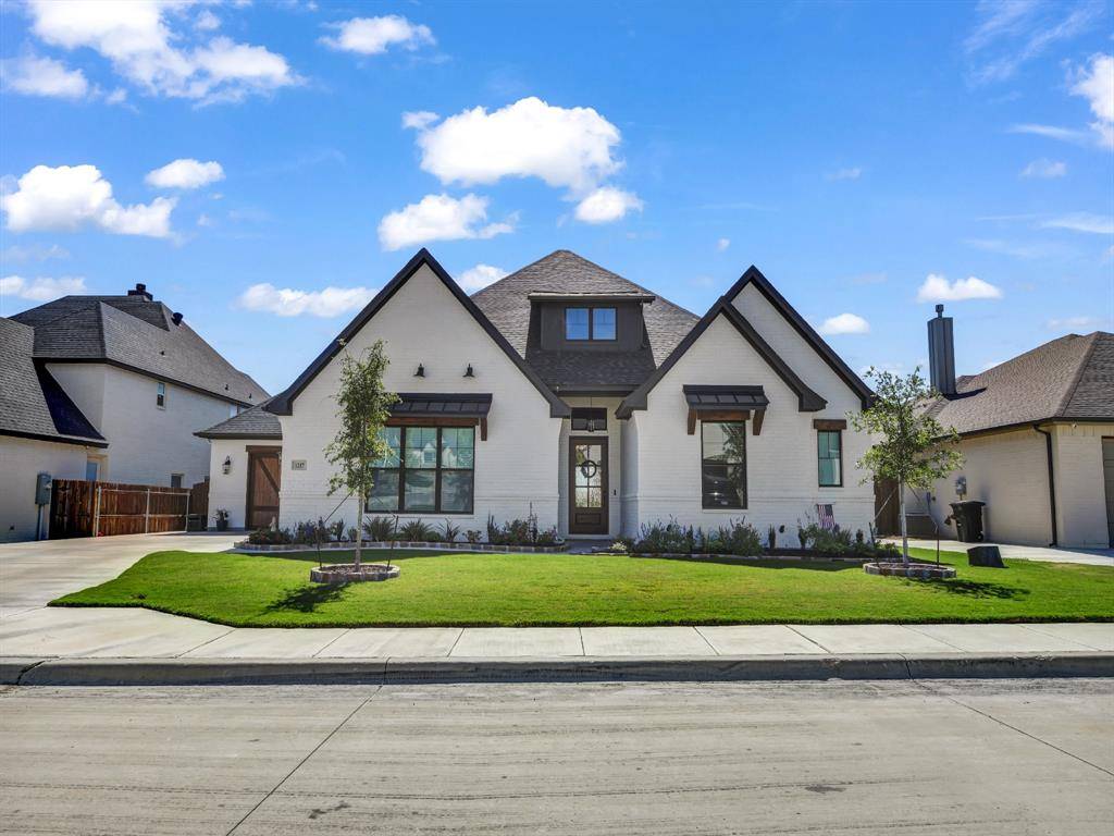 1217 Crown Valley Drive, Weatherford, TX 76087