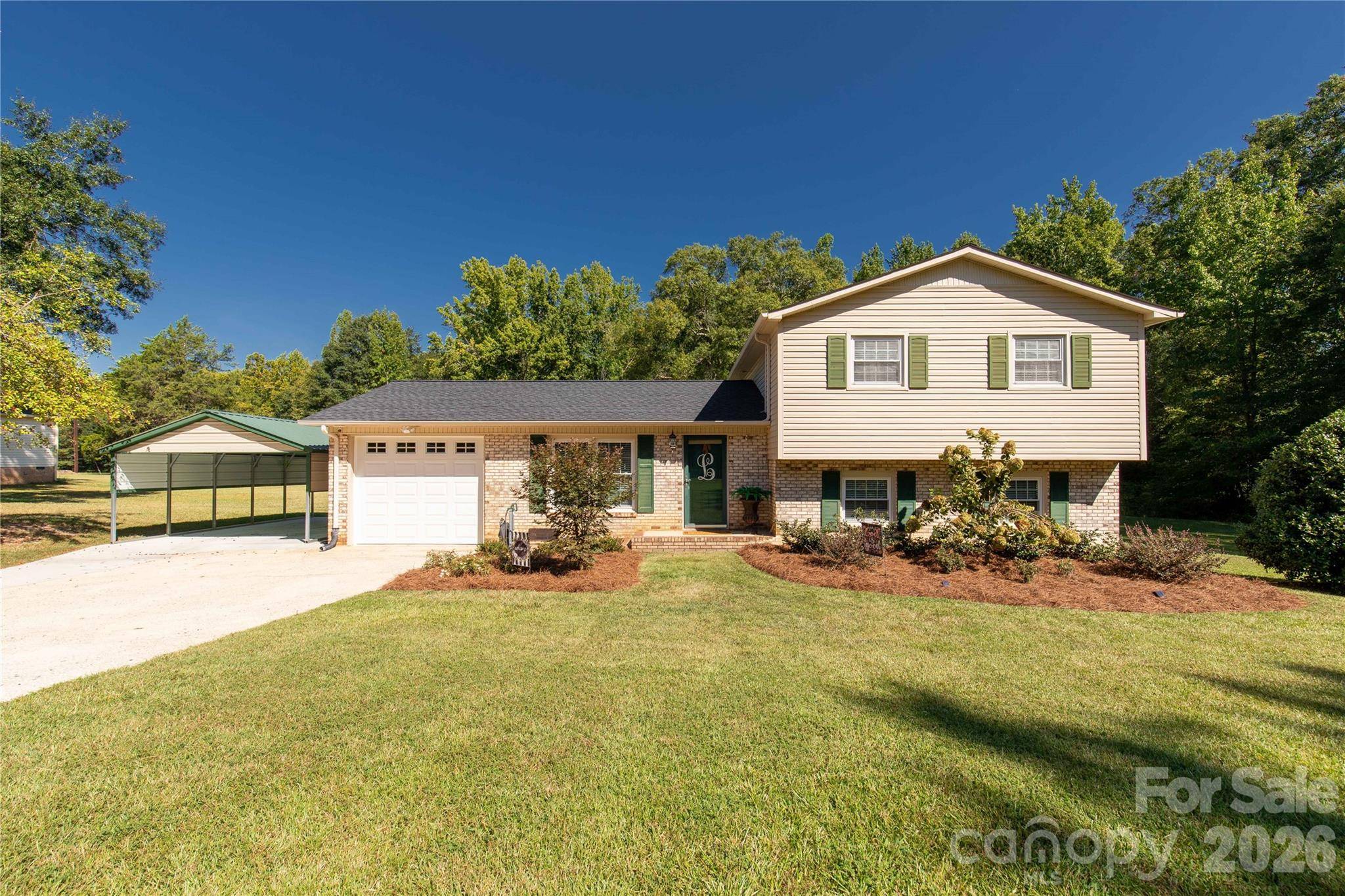 2019 Green Peach RD, Lancaster, SC 29720