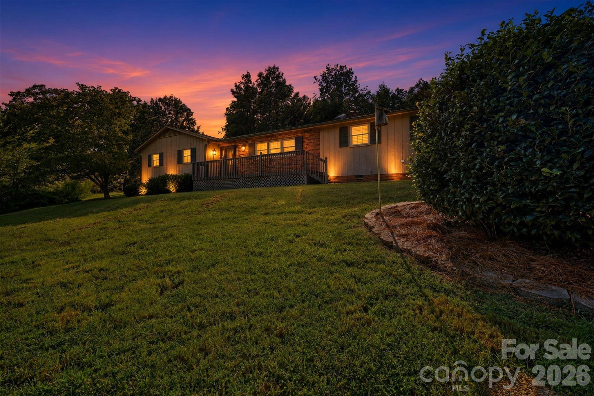 258 Nine Patch LN, Taylorsville, NC 28681