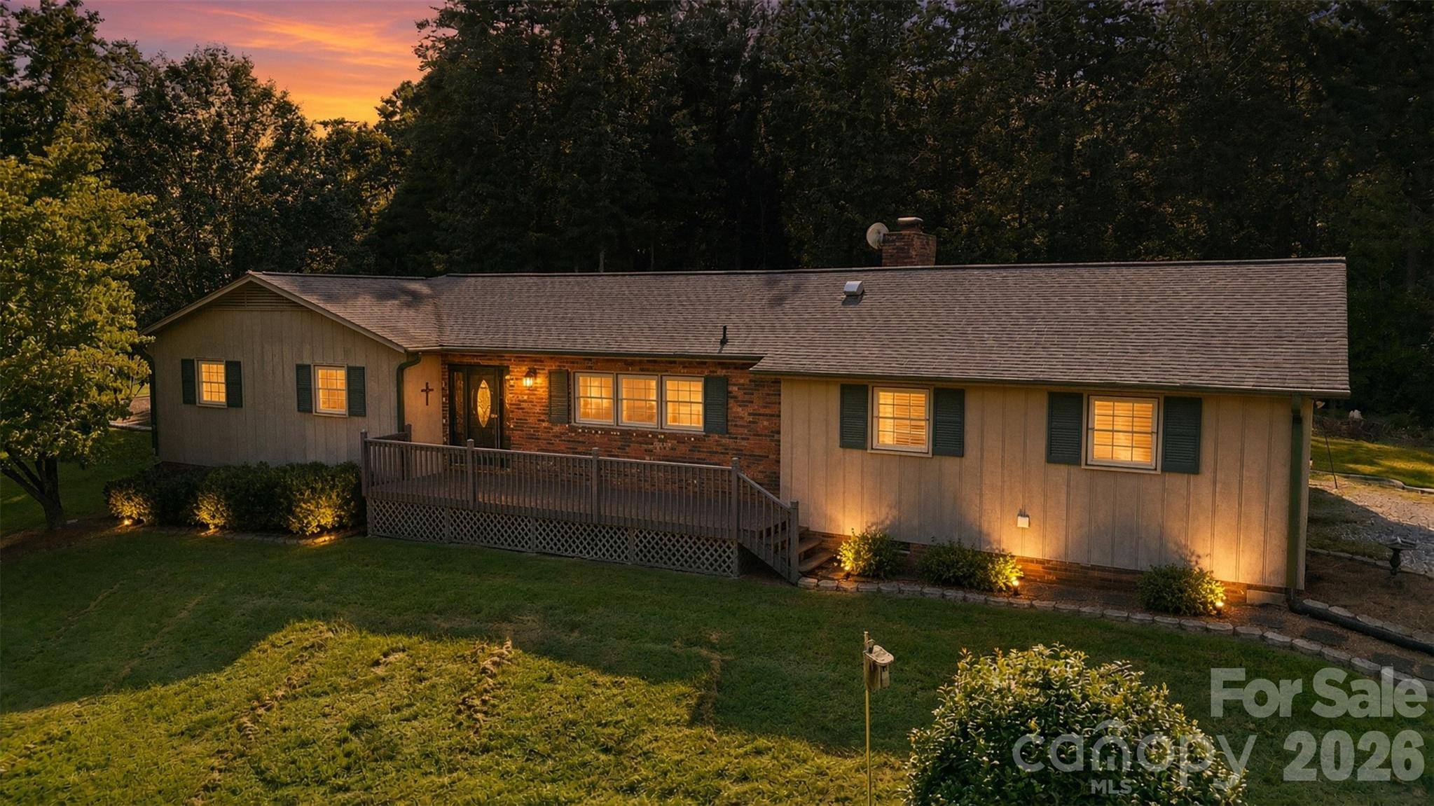 258 Nine Patch LN, Taylorsville, NC 28681