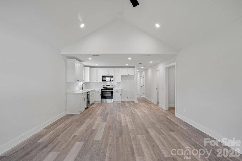 308 N Caldwell AVE, Newton, NC 28658