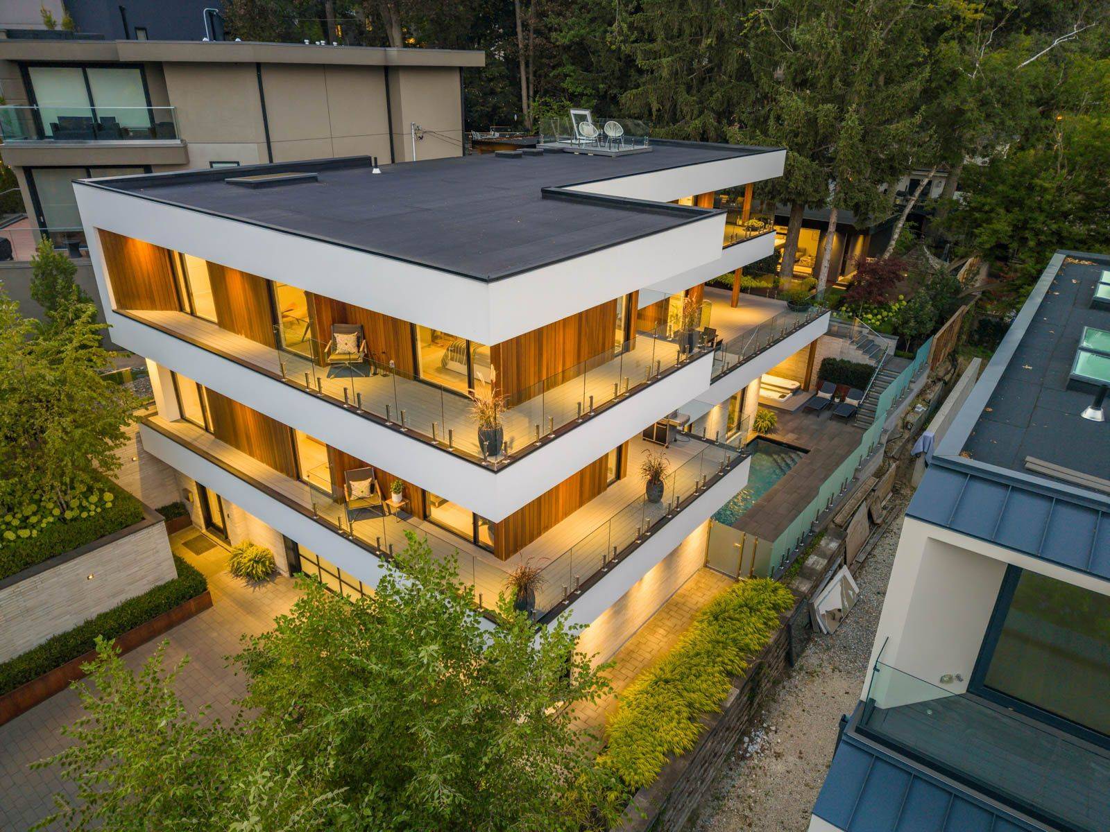 8 Fallingbrook Wood, Toronto E06, ON M1N 1B8