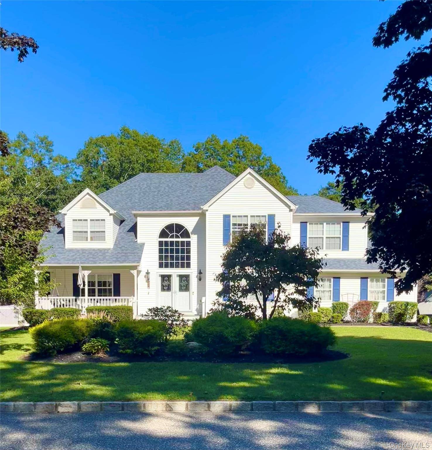 15 Silas Woods RD, Manorville, NY 11949