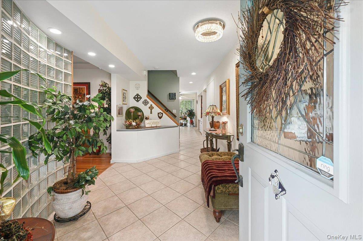 12 Berkshire DR, New City, NY 10956