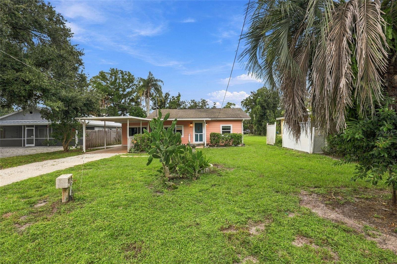 304 MOUNT PLEASANT RD, Nokomis, FL 34275