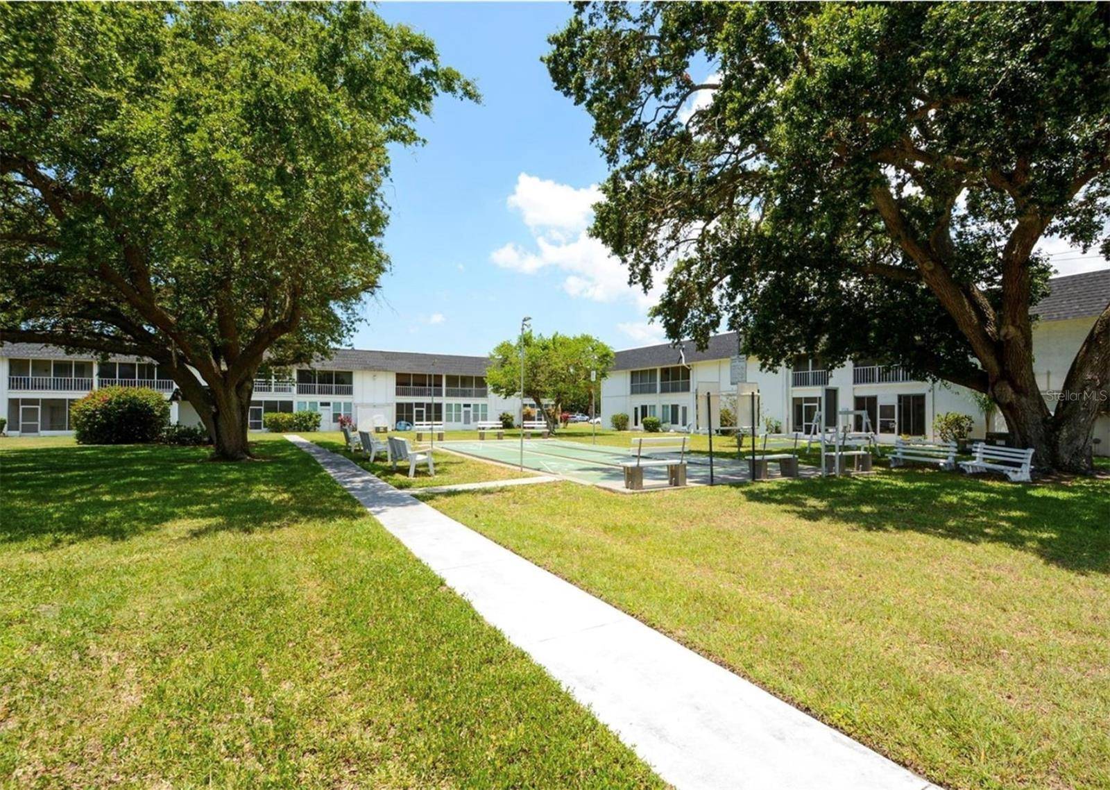 105 47TH AVENUE DR W #377, Bradenton, FL 34207