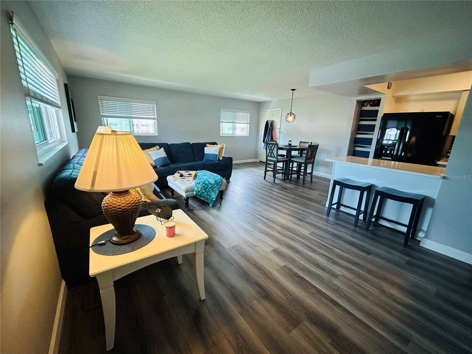 105 47TH AVENUE DR W #377, Bradenton, FL 34207