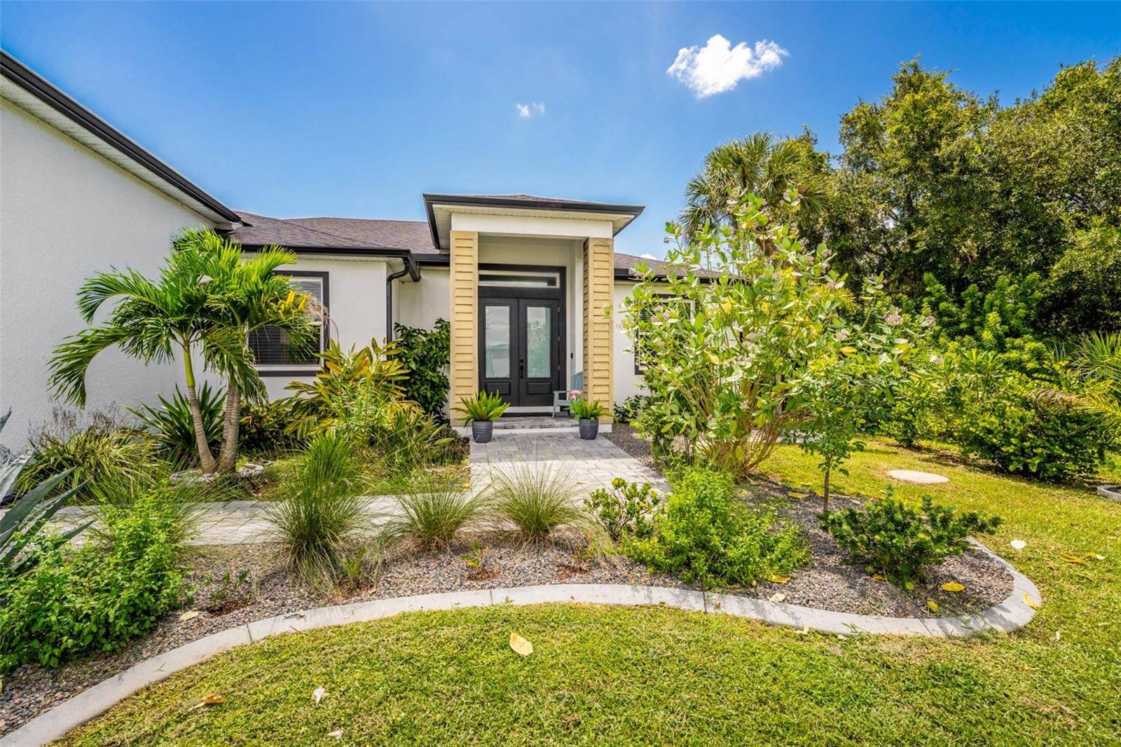 17381 ROBINSON AVE, Port Charlotte, FL 33948