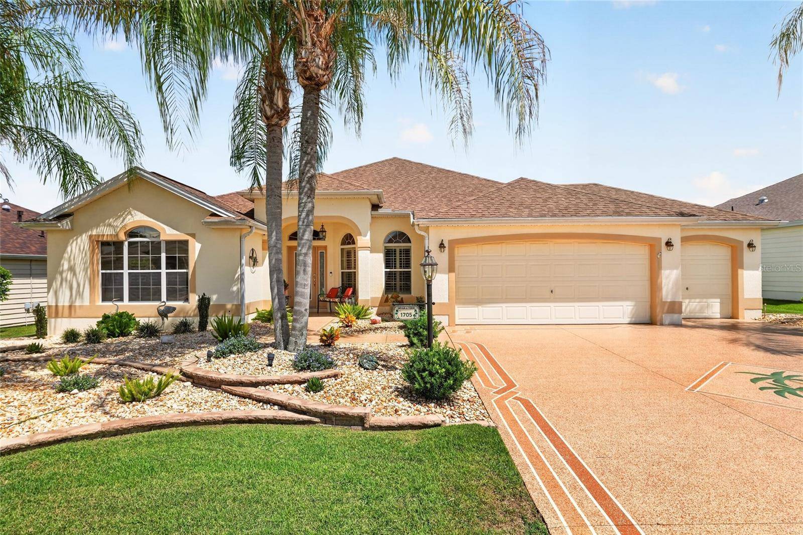 1705 MOUNT CROGHAN TRL, The Villages, FL 32162