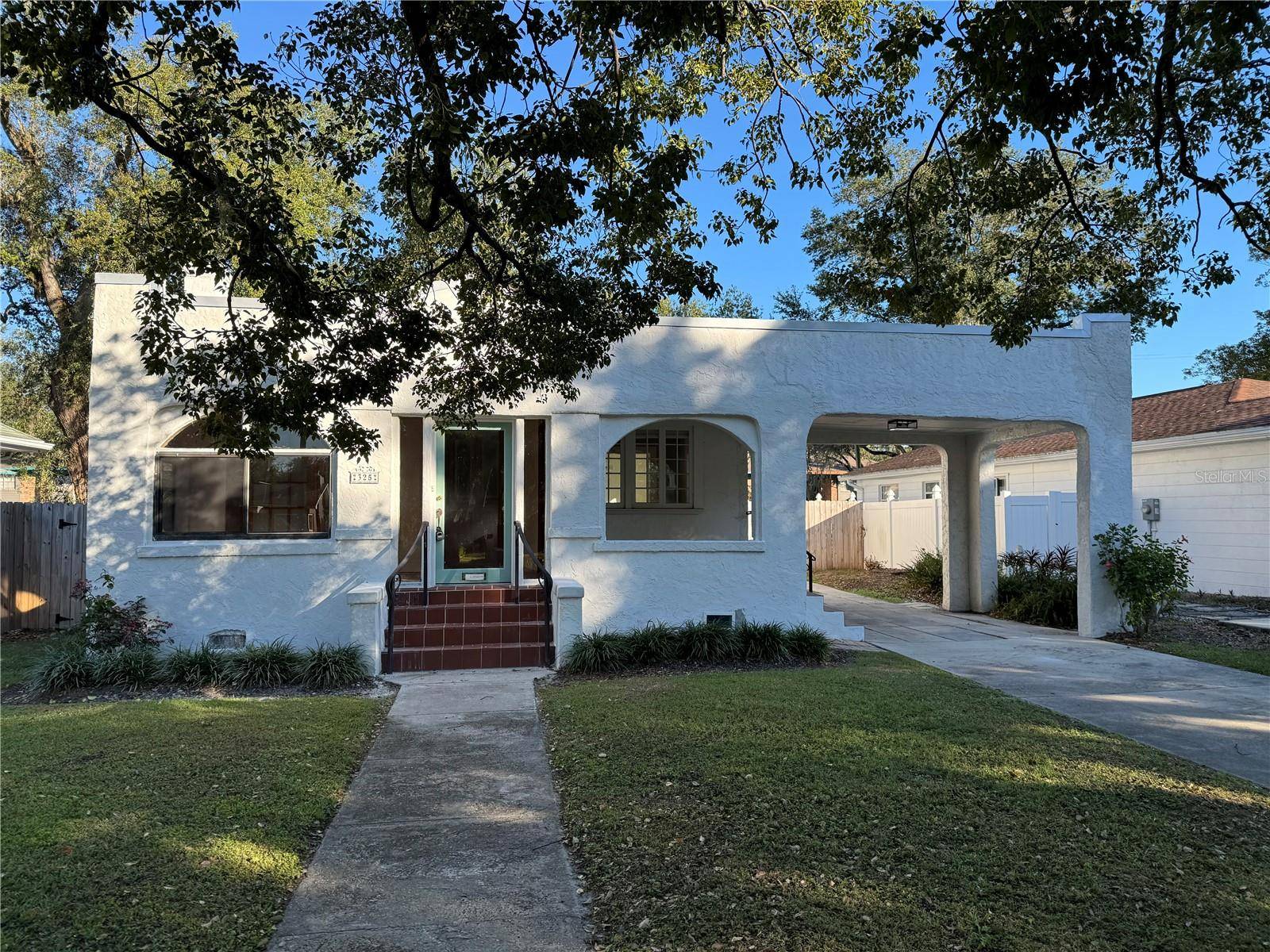 325 W PALM DR, Lakeland, FL 33803