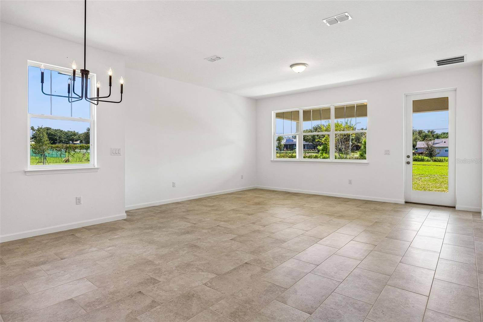 3780 WATERCLIFF CIR, Grand Island, FL 32735