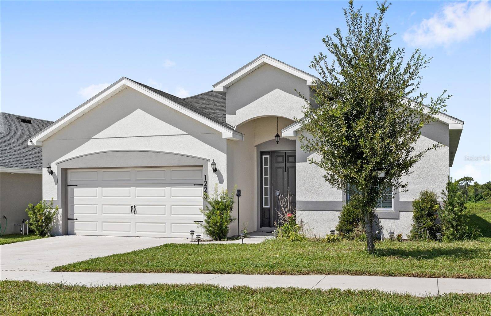 1223 MOUNTAIN FLOWER LN, Davenport, FL 33837