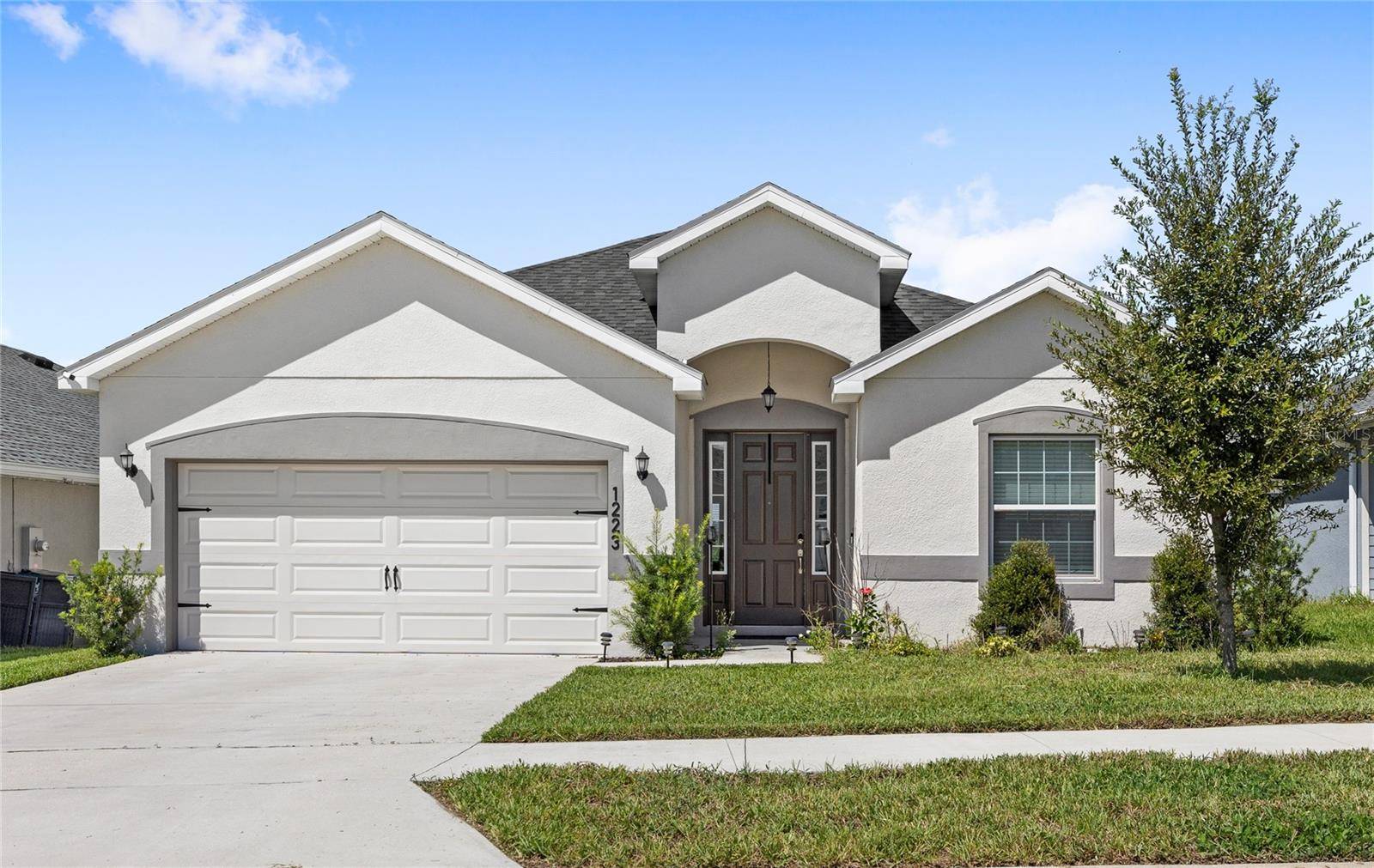 1223 MOUNTAIN FLOWER LN, Davenport, FL 33837