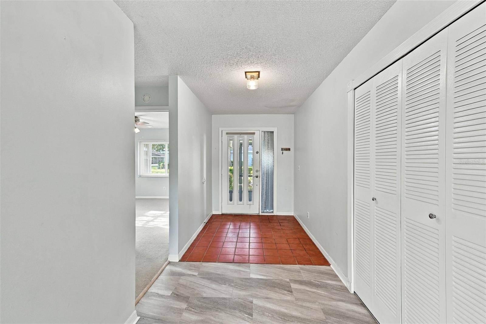 1405 LANGLEY DR, Sun City Center, FL 33573