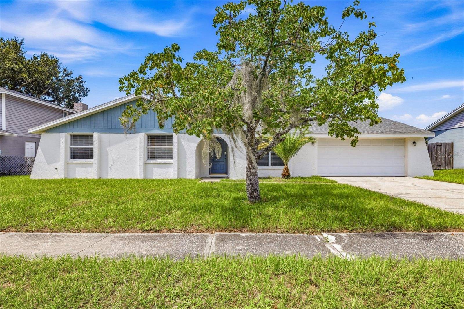 16506 FORESTLAKE DR, Tampa, FL 33624