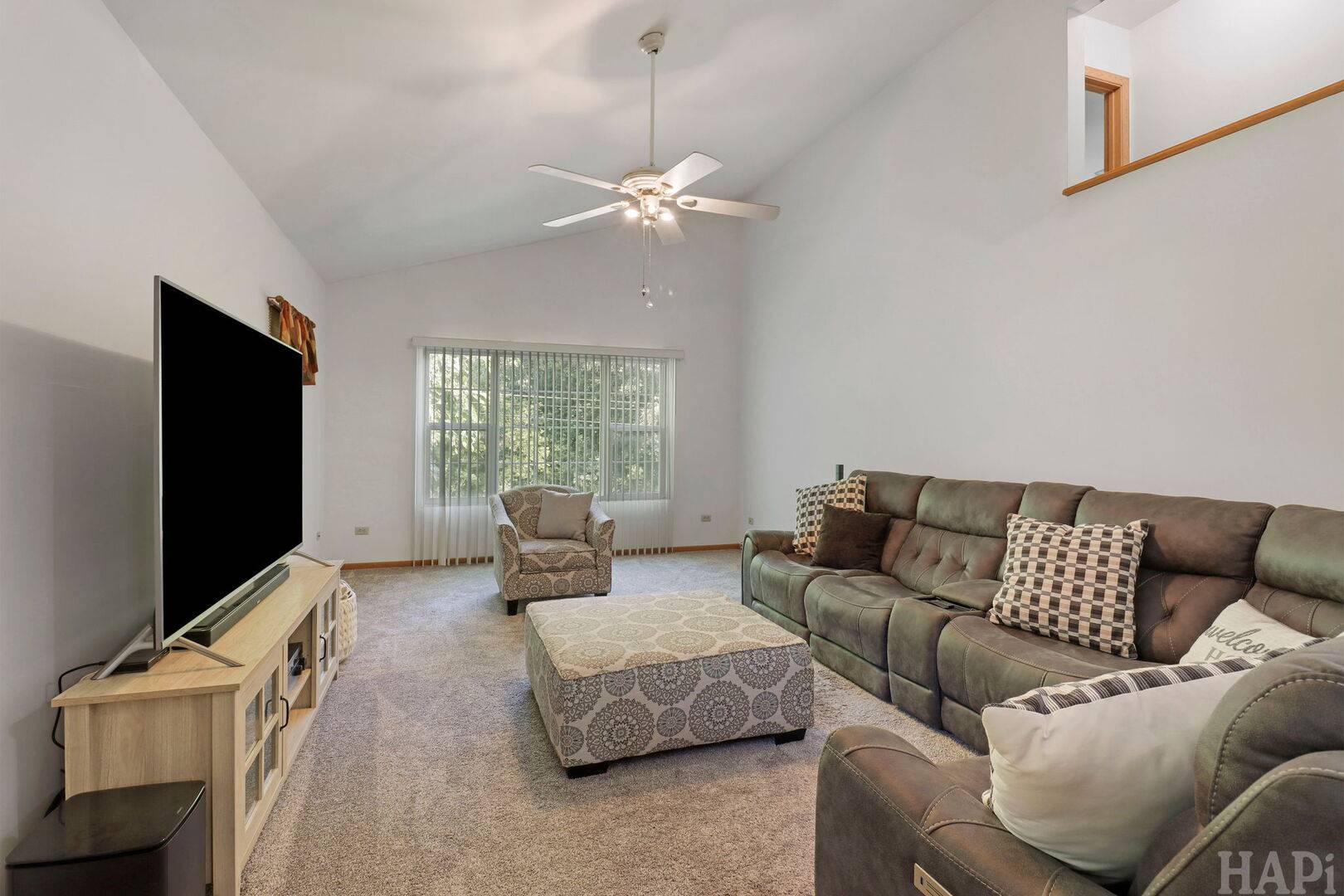 9725 W 17th ST, Zion, IL 60099