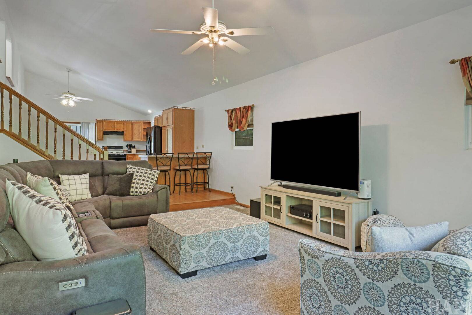 9725 W 17th ST, Zion, IL 60099