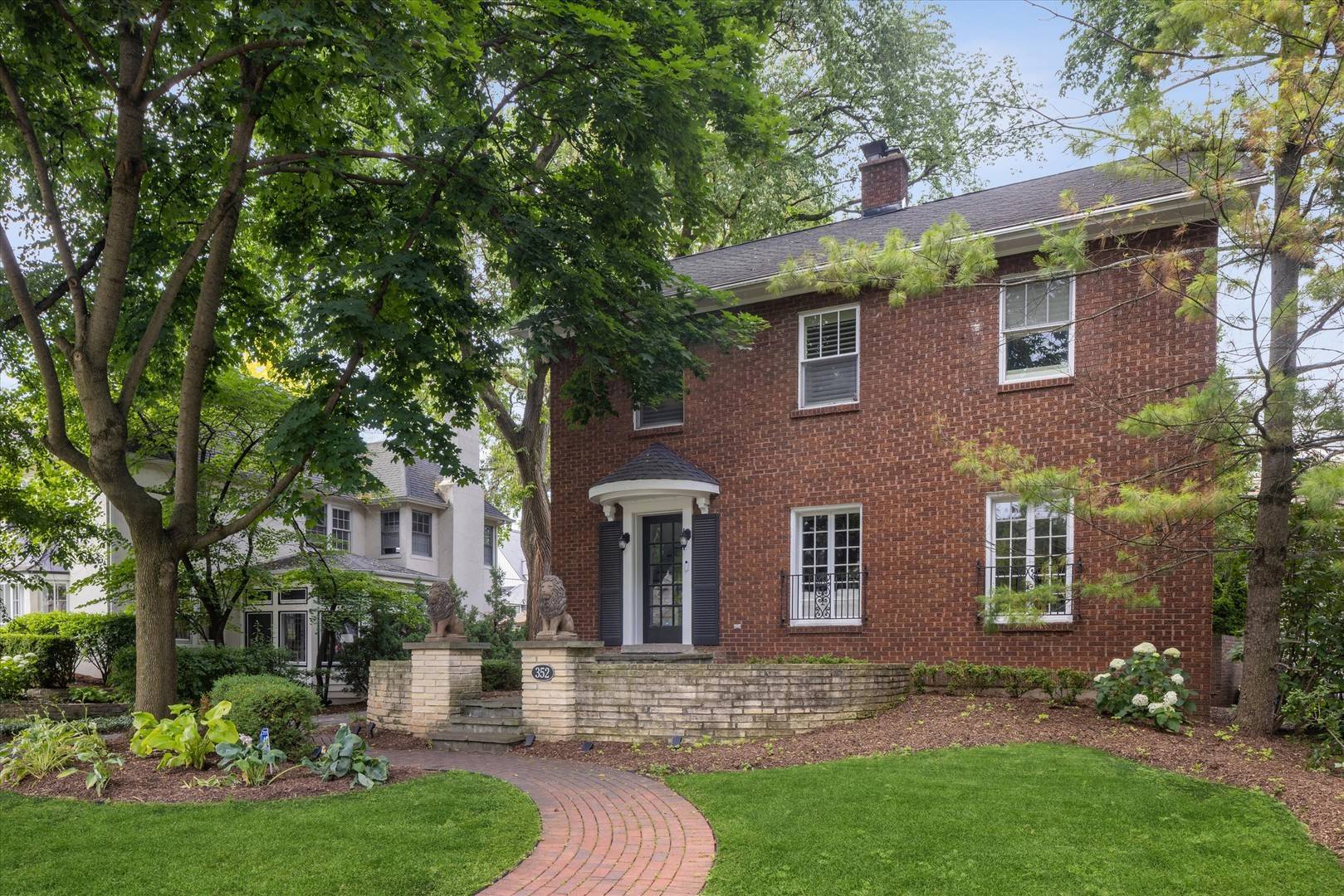 352 RAVINE RD, Hinsdale, IL 60521