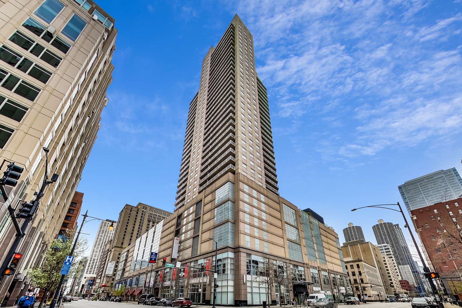 545 N Dearborn ST #2309, Chicago, IL 60654