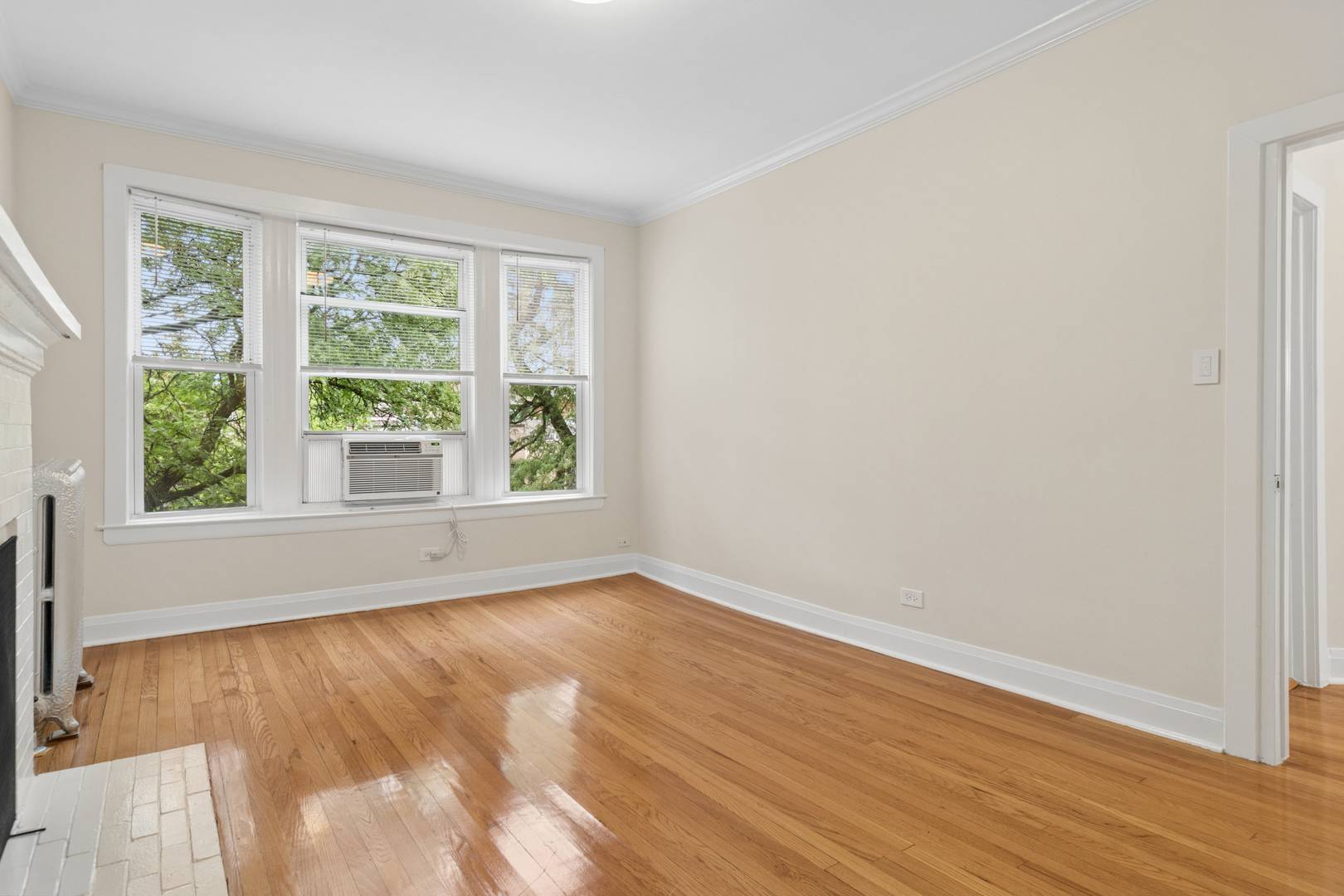 1057 W Berwyn AVE #3, Chicago, IL 60640