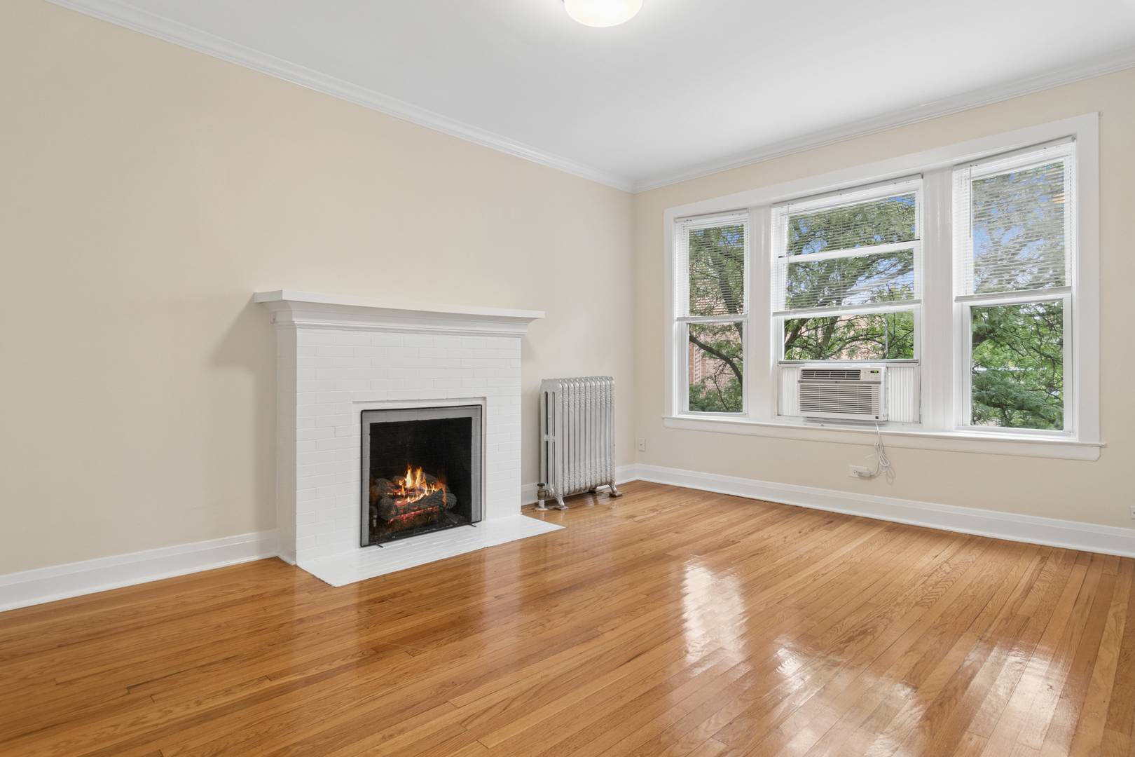 1057 W Berwyn AVE #3, Chicago, IL 60640