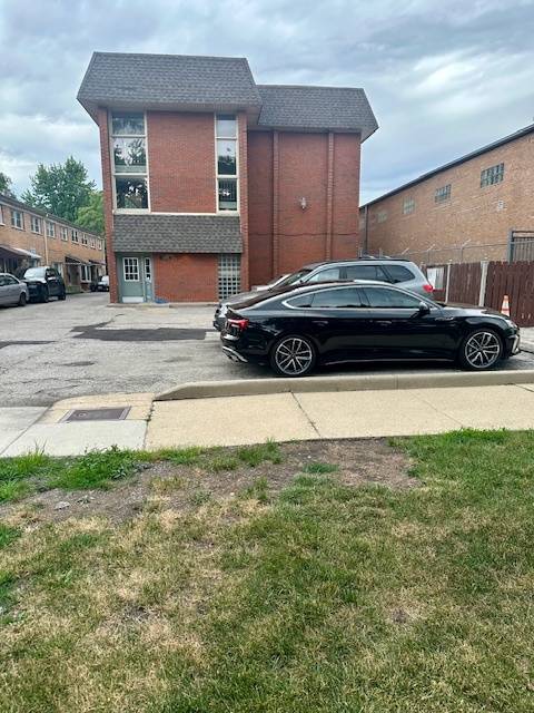 4342 N Kedvale AVE #3C, Chicago, IL 60641