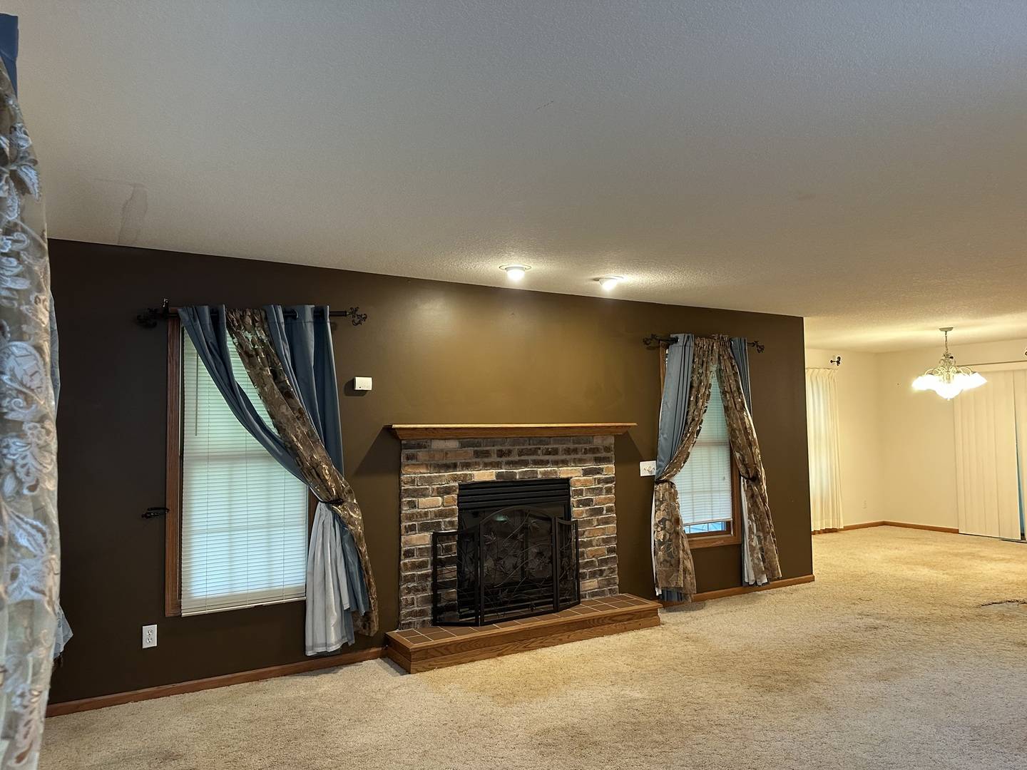 102 HIDDEN VALLEY CT, Savanna, IL 61074