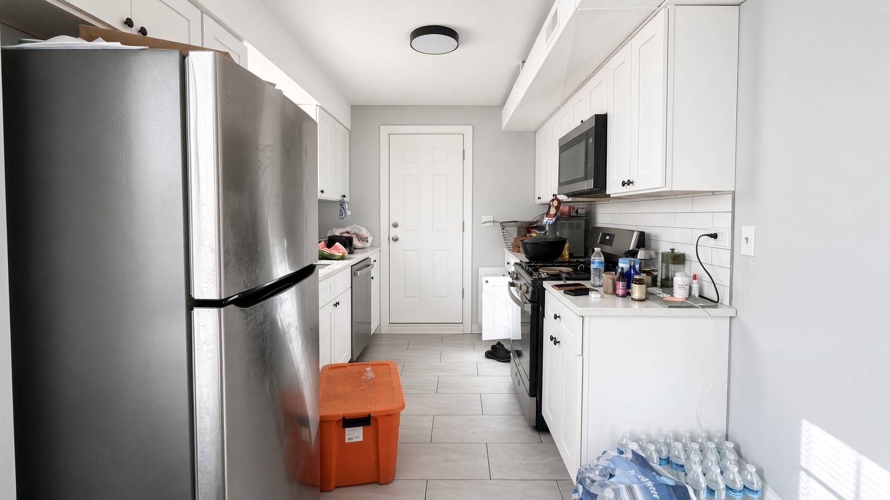 3338 W Bryn Mawr AVE #2R, Chicago, IL 60659