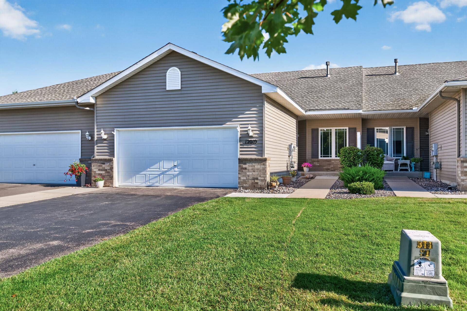 12010 65th ST NE, Albertville, MN 55301