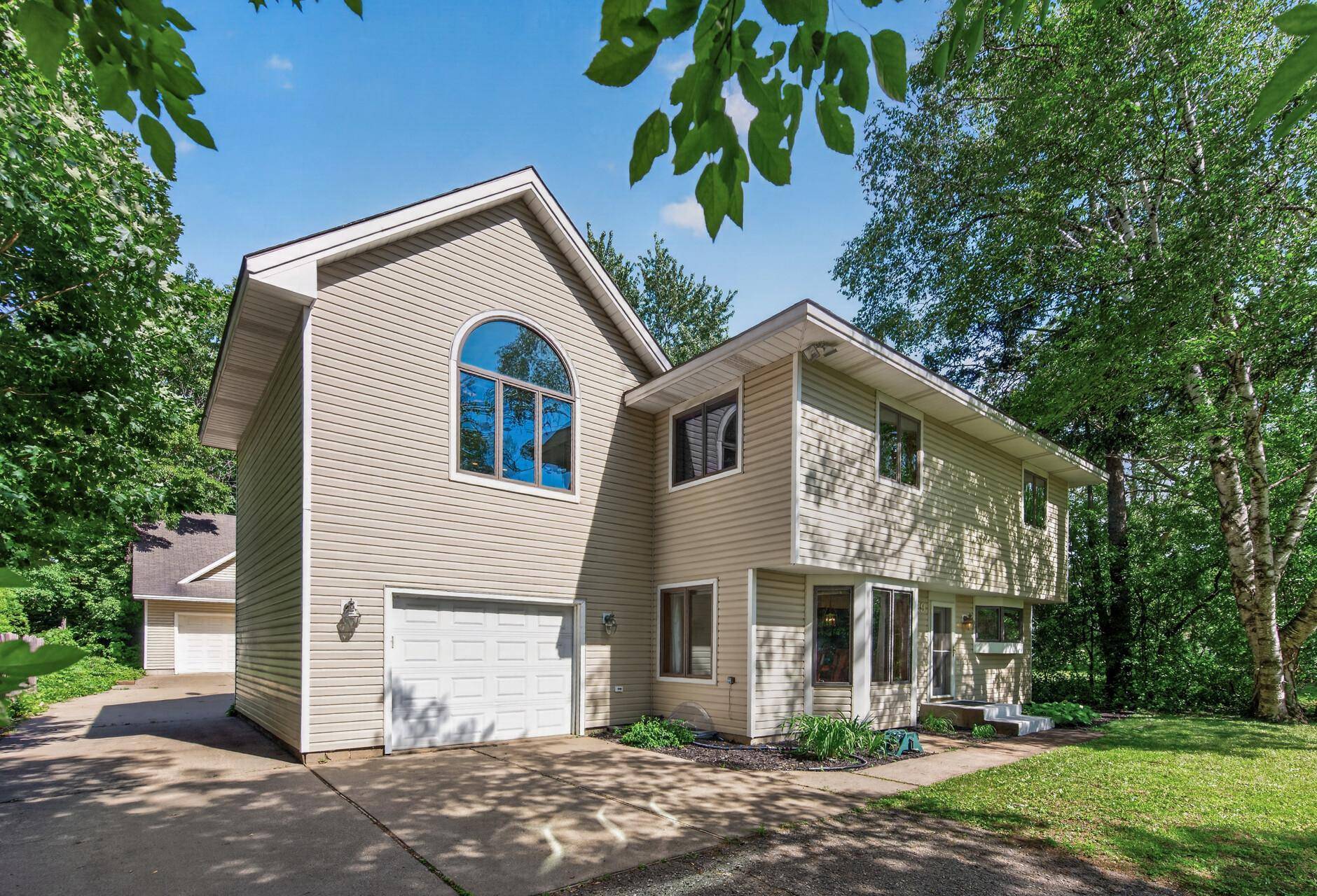 4929 West LN, Minnetonka, MN 55345