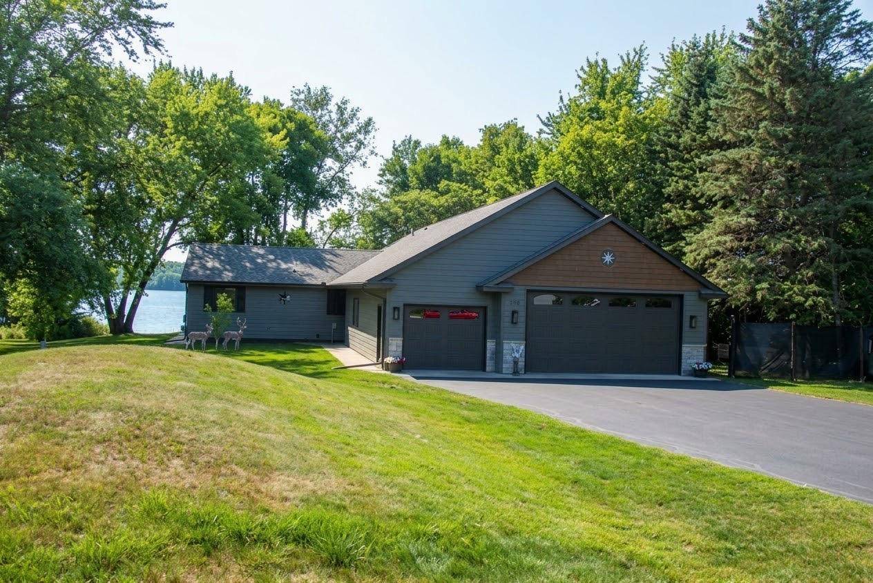 11489 Alcott DR, Sauk Centre, MN 56378