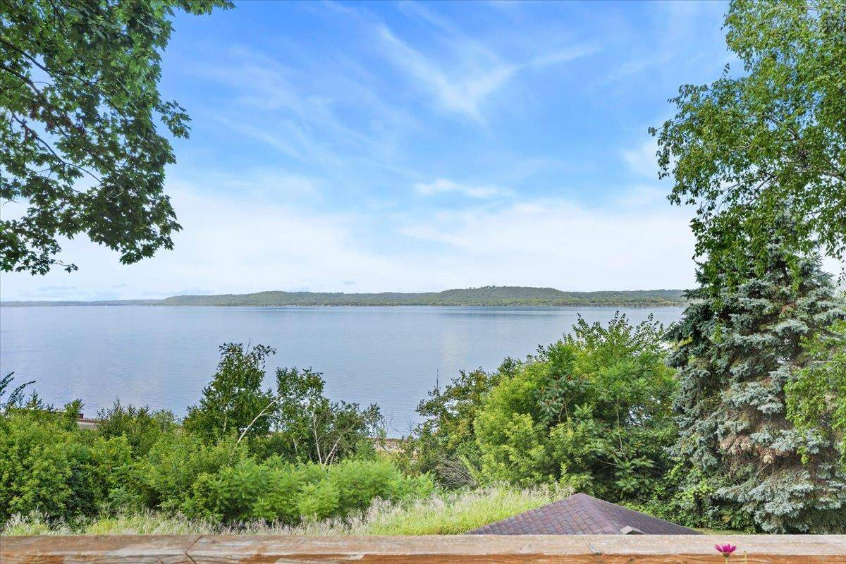 71024 246th AVE, Lake City, MN 55041