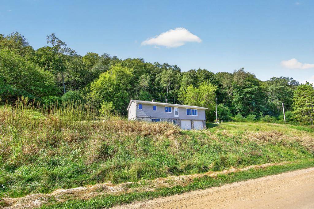 18599 Horse Shoe RD, Rollingstone, MN 55969