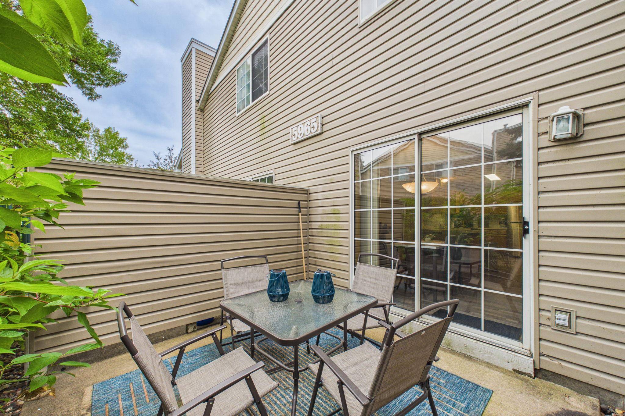 5965 Wedgewood LN N #55, Plymouth, MN 55446