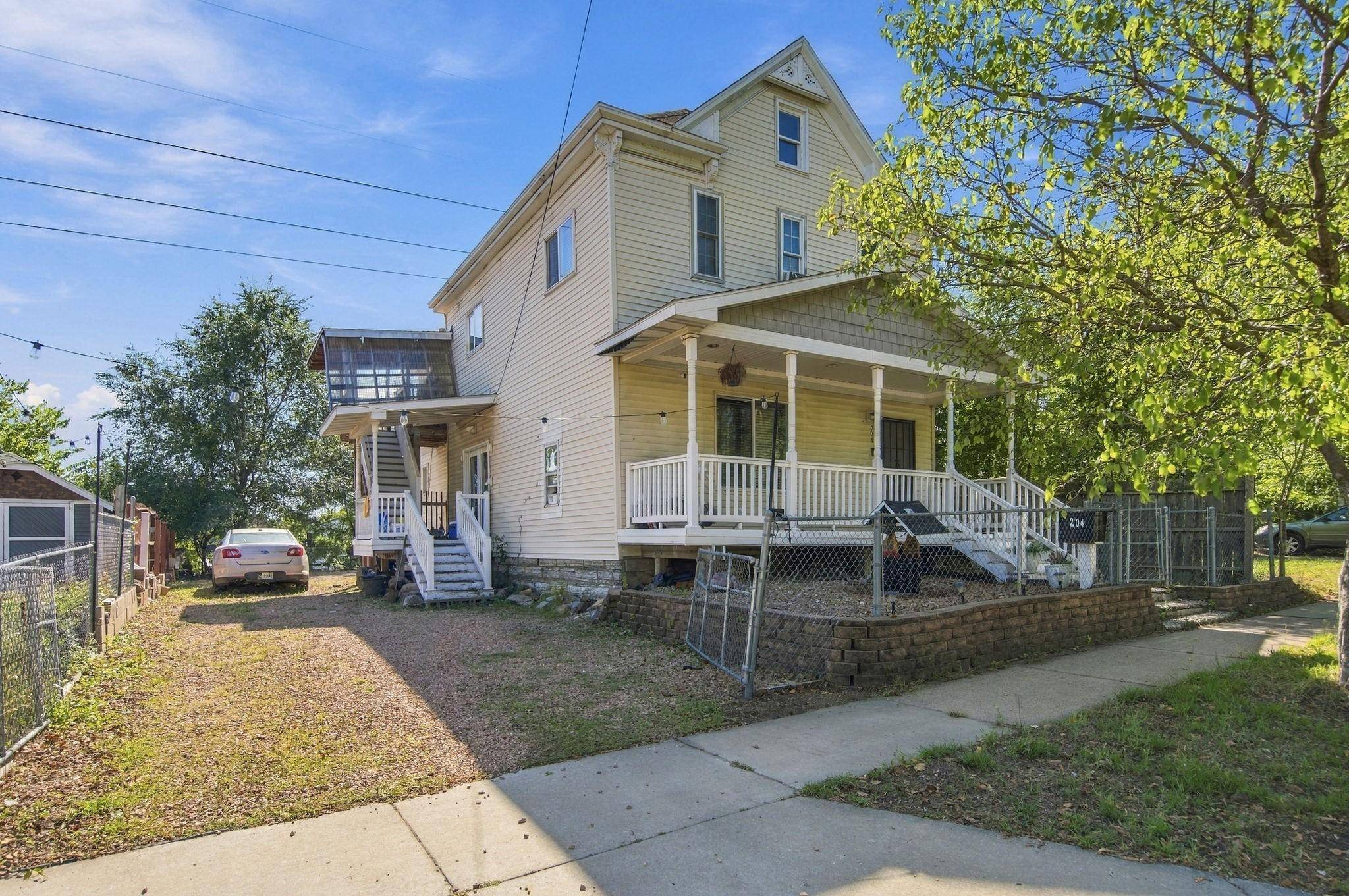 204 Acker ST E, Saint Paul, MN 55117
