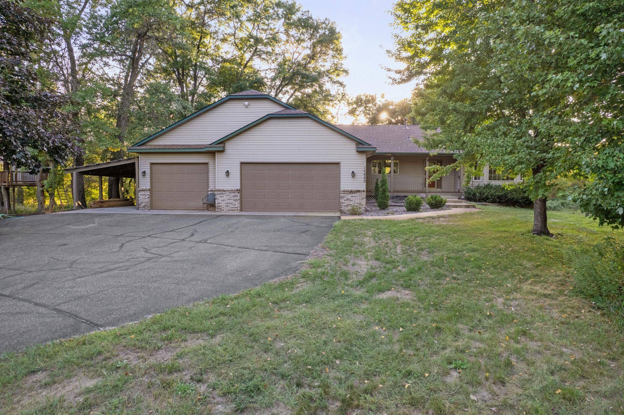 16682 Hanson BLVD NW, Andover, MN 55304