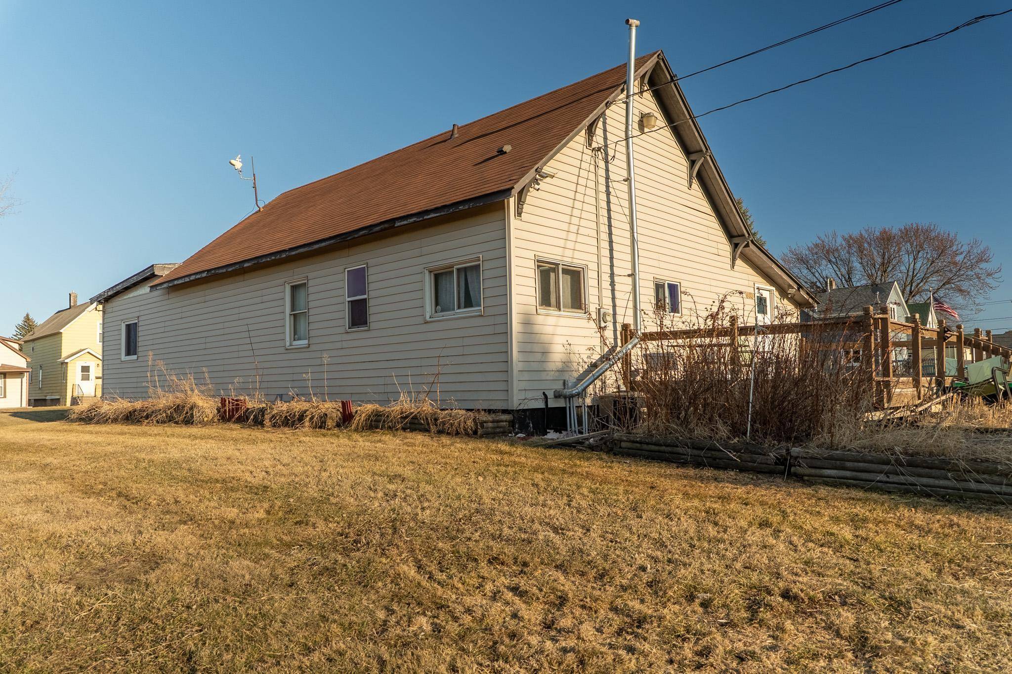 409 Clough AVE, Superior, WI 54880