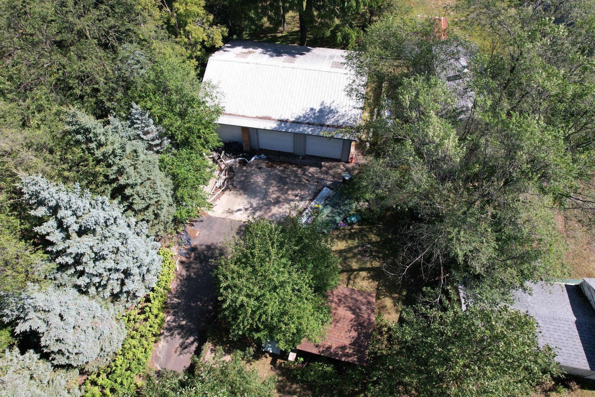 2466 Dale ST N, Roseville, MN 55113